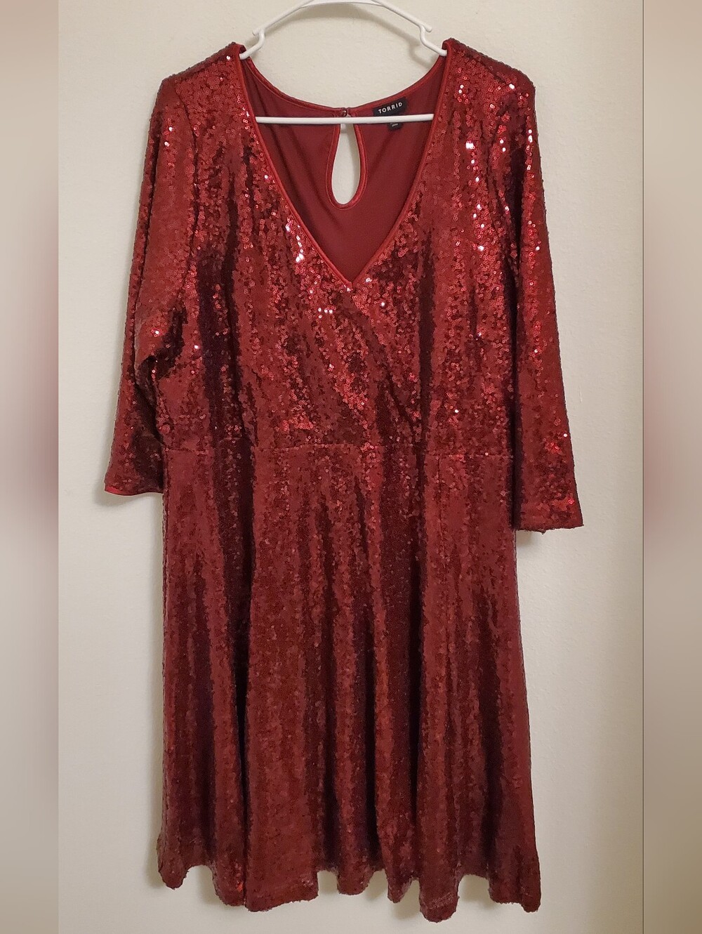 TORRID Size 2 Red Sequin V-Neck Party Dress Wedding Event Gala